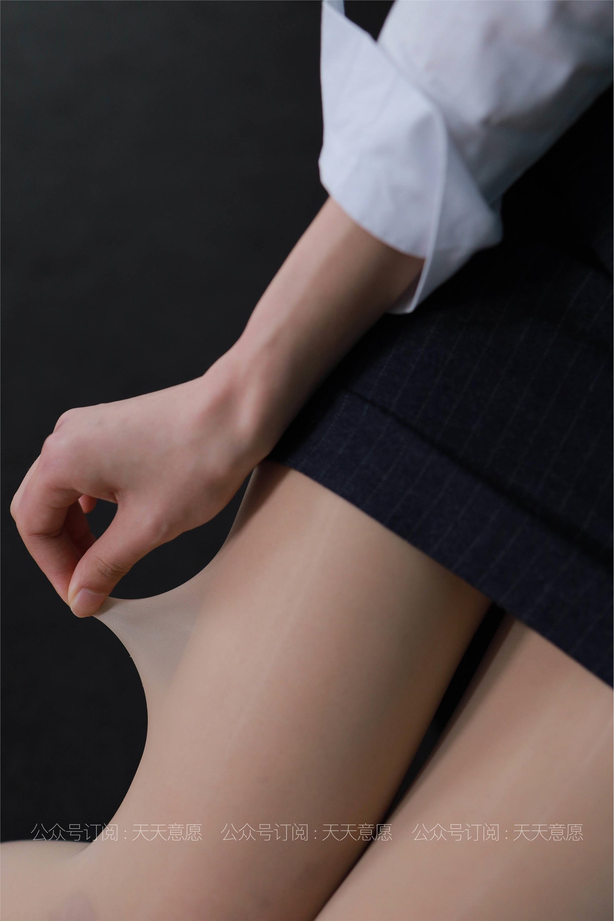 IESS异思趣向 - 模特：肉肉《性感秘书泡咖啡》